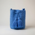 Mochila Wayúu Unicolor Azul Cielo con Borlas